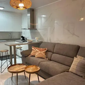 https://moderno-apartamento-cerca-al-mar.in-canary-islands.com