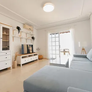 https://charming-sunny-apartment-with-ocean-view.in-canary-islands.com